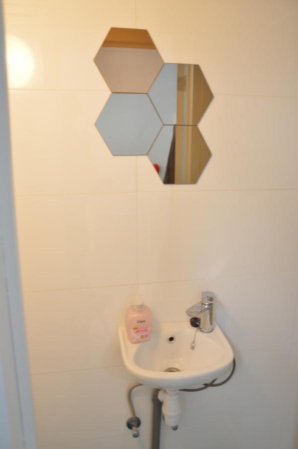 Awesome Studio In Marolles Apartment บรัสเซลส์ ภายนอก รูปภาพ